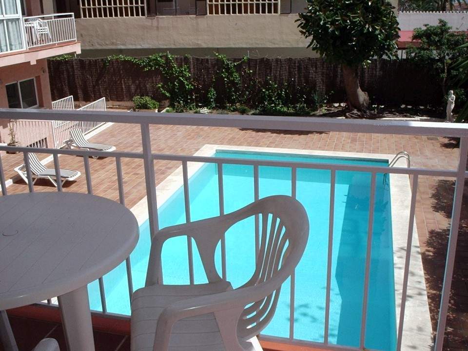 Apartamentos El Velero توريمولينوس المظهر الخارجي الصورة